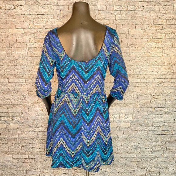 Lily Rose Printed Blouse - Picture 4 of 5